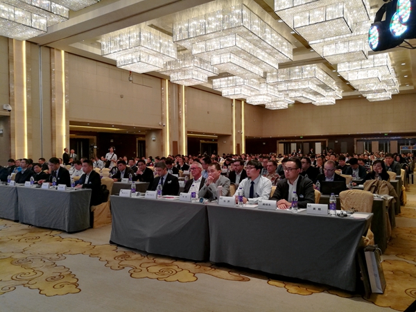 2017“SMART”全球饰面技术发展峰会盛大举行 2017“SMART”全球饰面技术发展峰会盛大举行