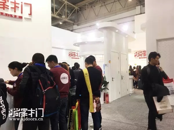 尚家白色木门实力参展2017北京木门展，惊艳全场