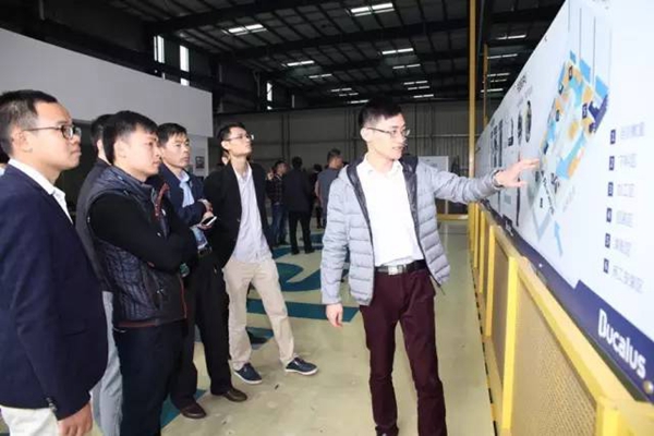 业界朋友们莅临贝克洛参观考察,共同走进贝克洛,了解贝克洛! 业界朋友们莅临贝克洛参观考察,共同走进贝克洛,了解贝克洛!