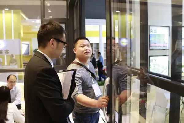 轩尼斯门窗惊艳亮相中国(广州)定制家居展! 轩尼斯门窗惊艳亮相中国(广州)定制家居展!