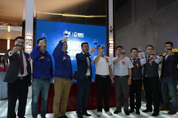 强强联手，诗尼曼携手酷家乐迈入定制信息化时代
