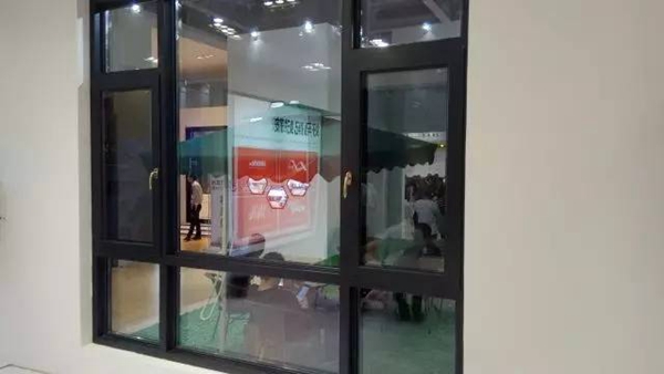 轩尼斯门窗惊艳亮相中国(广州)定制家居展! 轩尼斯门窗惊艳亮相中国(广州)定制家居展!
