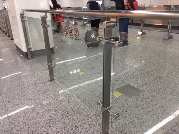 坚朗护栏作品-福州地铁一号线（下） 