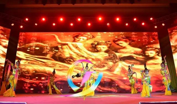 精彩现场:第五届中国(临朐)家居门窗博览会“同心·同梦·同行”主题晚会 精彩现场:第五届中国(临朐)家居门窗博览会“同心·同梦·同行”主题晚会