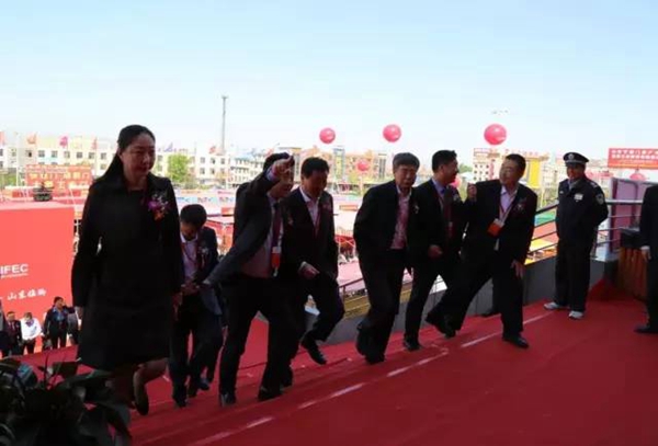 今日头条：第五届中国（临朐）家居门窗博览会盛大开幕！