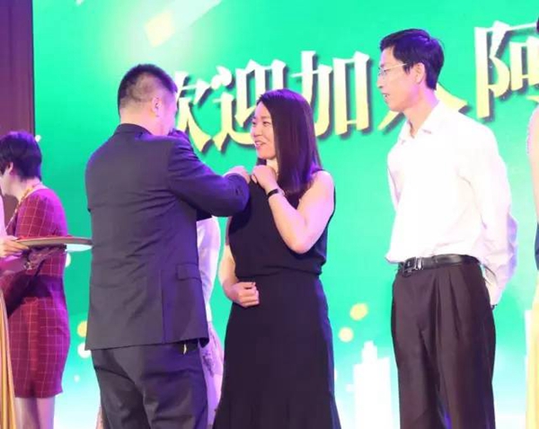 筑梦绿色·共享WE来:中国房地产业与门窗行业发展交流峰会暨无铬行动启动会隆重召开 筑梦绿色·共享WE来:中国房地产业与门窗行业发展交流峰会暨无铬行动启动会隆重召开