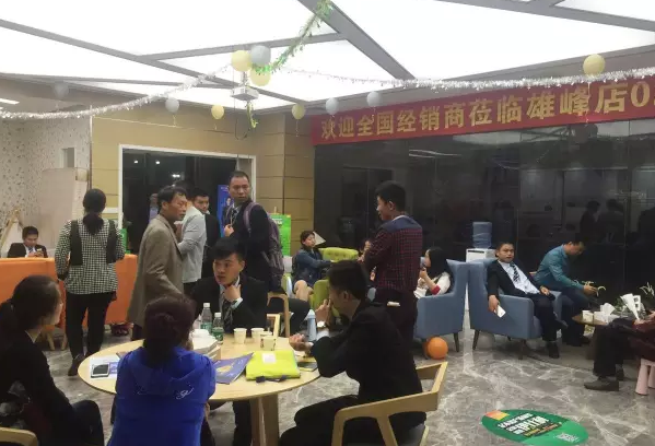 进击的伊仕利亮相广州定制家居展,原来生活可以更容易! 进击的伊仕利亮相广州定制家居展,原来生活可以更容易!