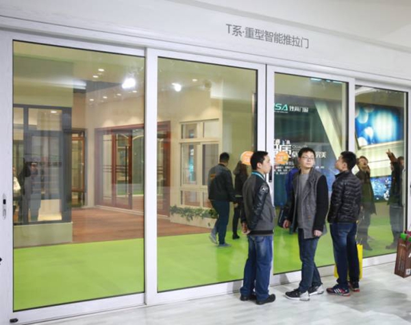 收藏：送你一本3月里的新品画册