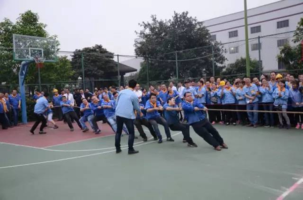“力量的较量、智慧的竞赛”- 华昌庆五一系列活动正式拉开帷幕 “力量的较量、智慧的竞赛”- 华昌庆五一系列活动正式拉开帷幕