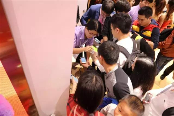 2017年广州定制家居展圆满收官,德维尔再踏新征程! 2017年广州定制家居展圆满收官,德维尔再踏新征程!