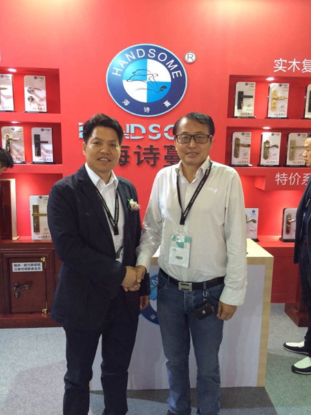 门配100联盟汇聚蓉城，助力西部门窗展