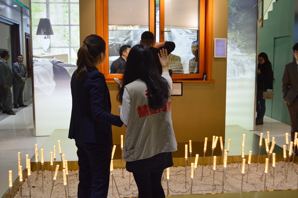 瑞明：引领行业新发展，2017强拓零售新市场