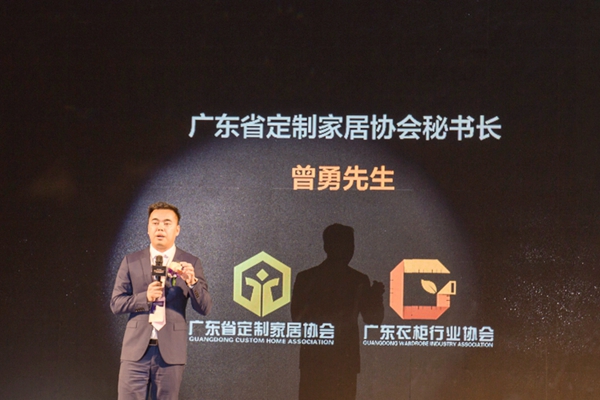 大王椰“搅局”全屋定制,重金打造布兰莎品牌 大王椰“搅局”全屋定制,重金打造布兰莎品牌