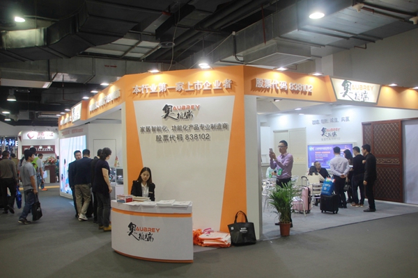 衣柜展观察:全屋定制是风口还是盲从? 衣柜展观察:全屋定制是风口还是盲从?