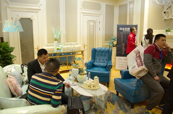尚品本色木门：确立品牌形象，招商捷报频传
