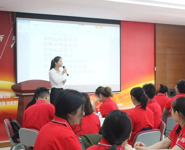 怡发门窗商学院开课:2017年新商特训营第二期圆满结束 怡发门窗商学院开课:2017年新商特训营第二期圆满结束