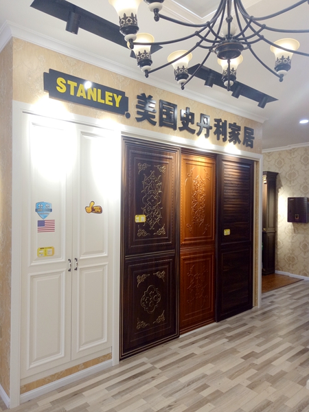 明星经销商李桃:诚信经营,让消费者享受生活 明星经销商李桃:诚信经营,让消费者享受生活