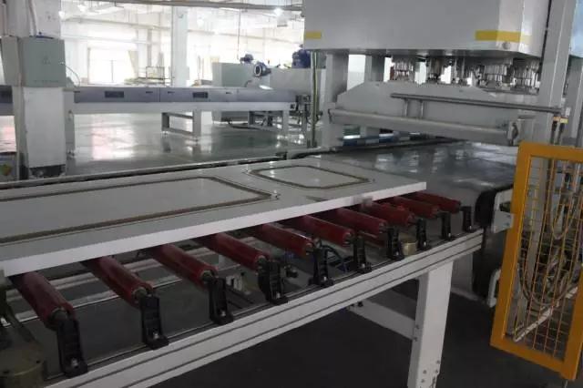 尚品本色木门南下出征中国西部门窗博览会！
