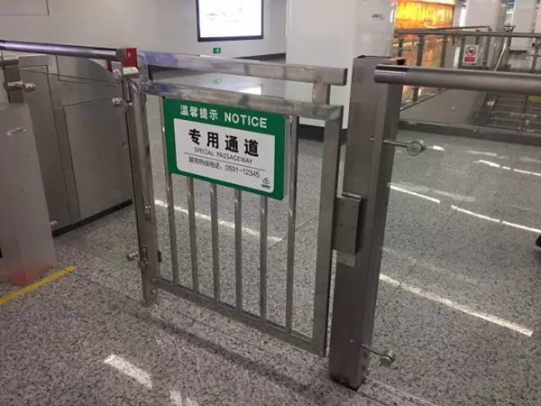 坚朗护栏作品-福州地铁一号线（下） 