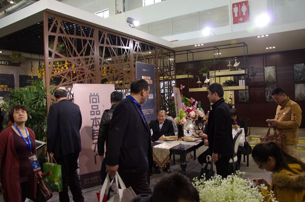 尚品本色木门：确立品牌形象，招商捷报频传