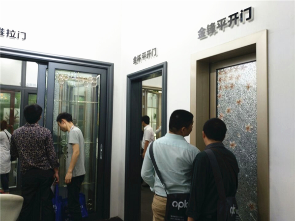 正金门窗:主推智能门窗,融合定制与智能 正金门窗:主推智能门窗,融合定制与智能