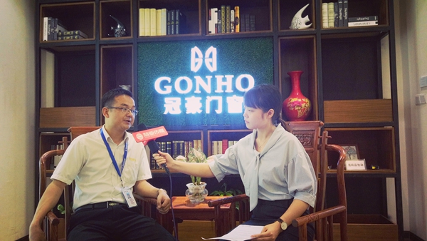 冠豪门窗：“大动作”频频，深度帮扶经销商