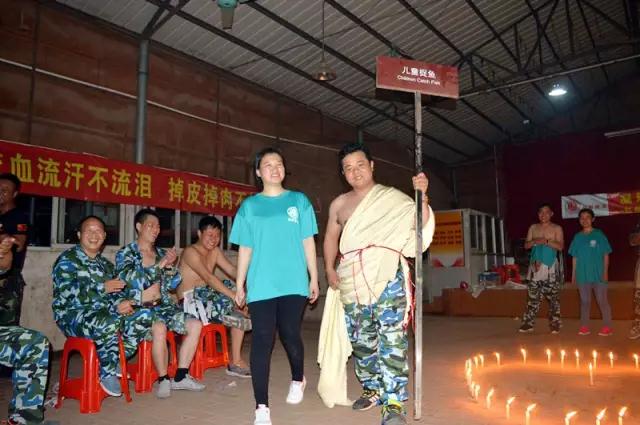 《凝聚团队 赢在执行》-- 起航2017周氏涂料拓展训练营 《凝聚团队 赢在执行》-- 起航2017周氏涂料拓展训练营