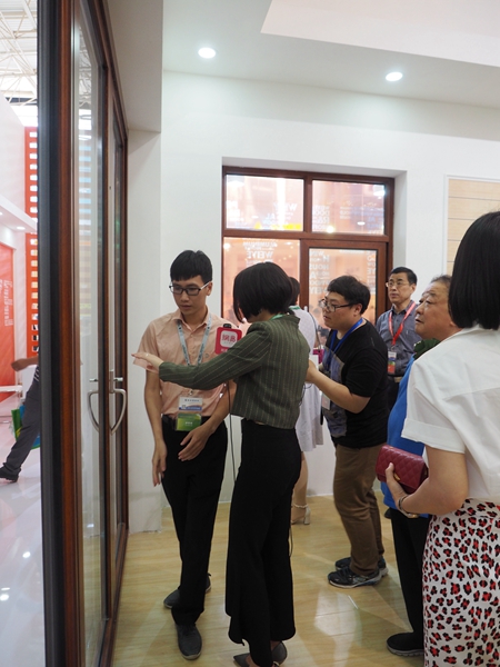 中国潍坊门窗幕墙博览会：伟业绿色铝型材产业链华东之行！
