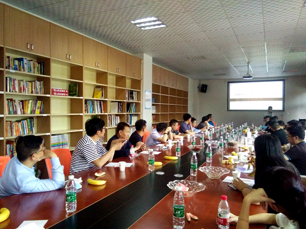 江苏省装饰装修协会同行到访鸿扬,董事长陈忠平率众接待 江苏省装饰装修协会同行到访鸿扬,董事长陈忠平率众接待