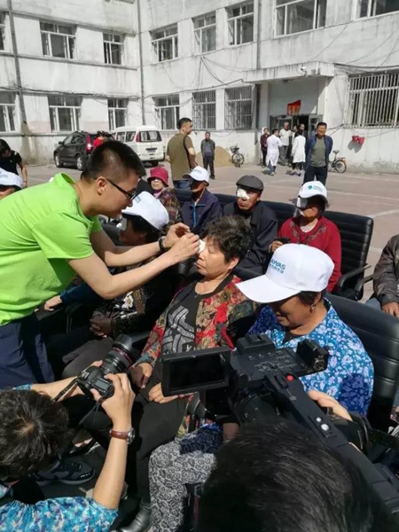 森鹰全额资助 58位白内障患者重见光明 