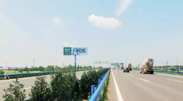 美萨门窗：堵了，停下来陪陪“大白”吧！ 