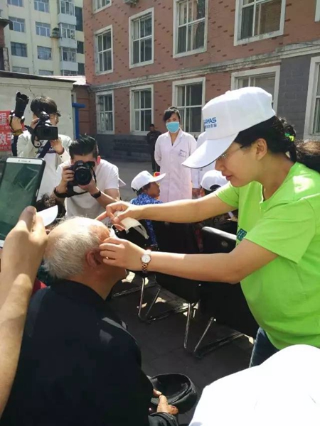 森鹰全额资助 58位白内障患者重见光明 