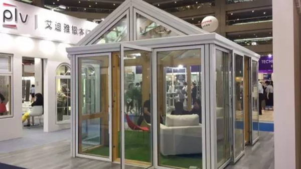 oplv全系统门窗参展「台湾室内设计·材料大展」,一展品牌风采! oplv全系统门窗参展「台湾室内设计·材料大展」,一展品牌风采!