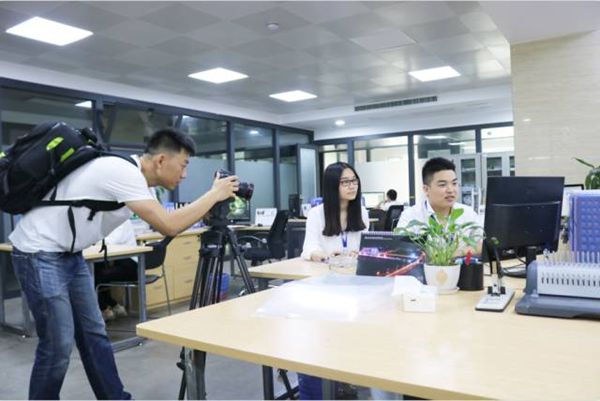 做中国节能健康门窗先行者——方麒门窗企业宣传片正式开拍,全新品牌形象大片即将震撼上映 做中国节能健康门窗先行者——方麒门窗企业宣传片正式开拍,全新品牌形象大片即将震撼上映