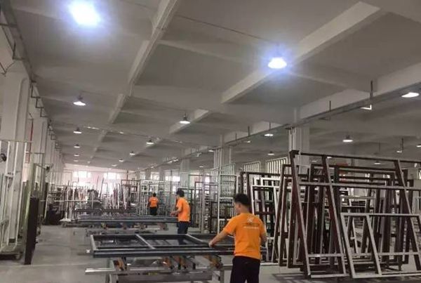 热烈庆祝一米阳光门窗生产基地二期工程开工大吉! 热烈庆祝一米阳光门窗生产基地二期工程开工大吉!