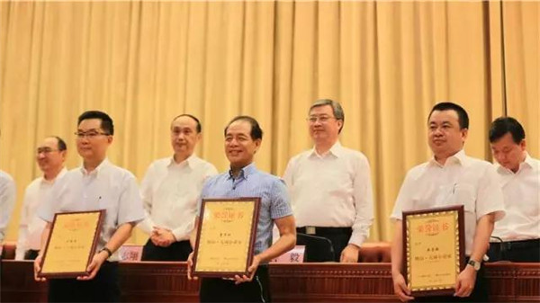 天安董事长吴启超荣选“佛山•大城企业家”