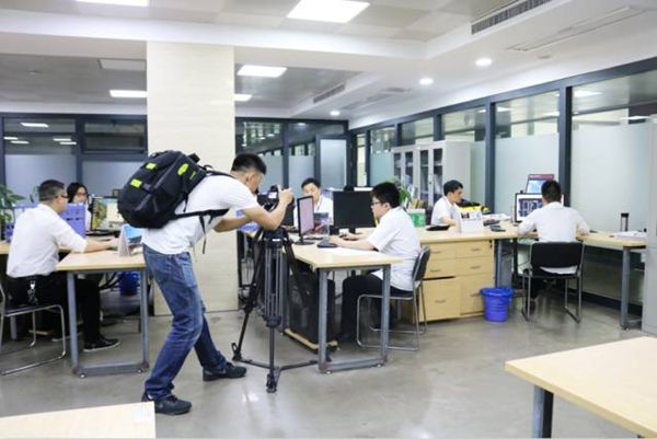做中国节能健康门窗先行者——方麒门窗企业宣传片正式开拍,全新品牌形象大片即将震撼上映 做中国节能健康门窗先行者——方麒门窗企业宣传片正式开拍,全新品牌形象大片即将震撼上映