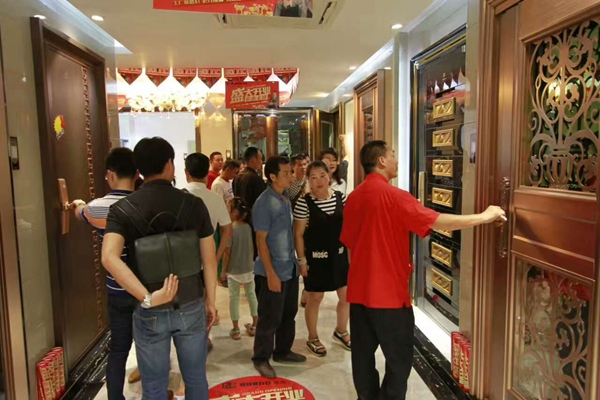 荣高全屋门窗定制广西南宁体验店盛大开业