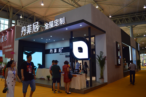 丹菲尼：成都“一城双展”盛会，丹菲尼黛微大气尽展
