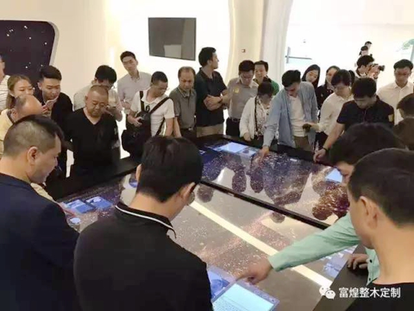富煌木业走进京东,与京东达成战略合作伙伴关系! 富煌木业走进京东,与京东达成战略合作伙伴关系!