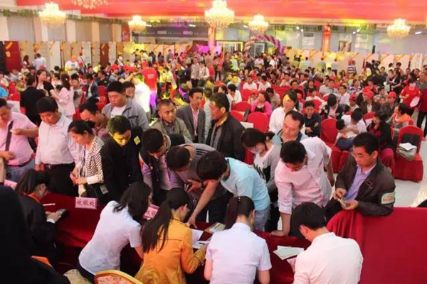 鑫迪木门：抢银行不如抢工厂，这笔买卖划得来！
