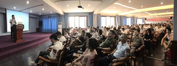 “聚百年·汇印象-不远万里,赴百年之约”活动圆满落幕 “聚百年·汇印象-不远万里,赴百年之约”活动圆满落幕