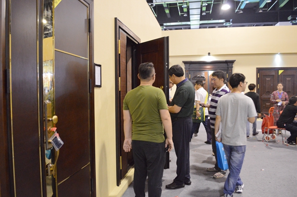福派门业：融入中国风，产品新亮相