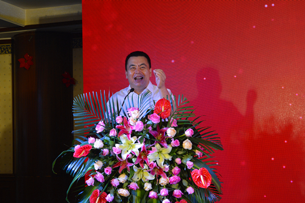  诗尼曼：相知相伴14载，有诗有你才是未来