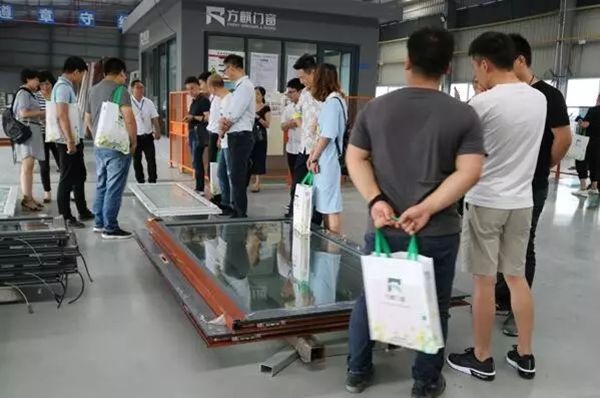 湖南省装饰行业部分企业经验交流会在方麒门窗隆重召开 