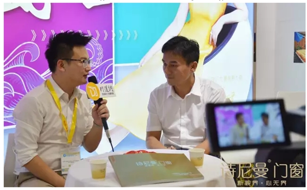 太震撼了！每个到诗尼曼门窗展馆的人都这么说...
