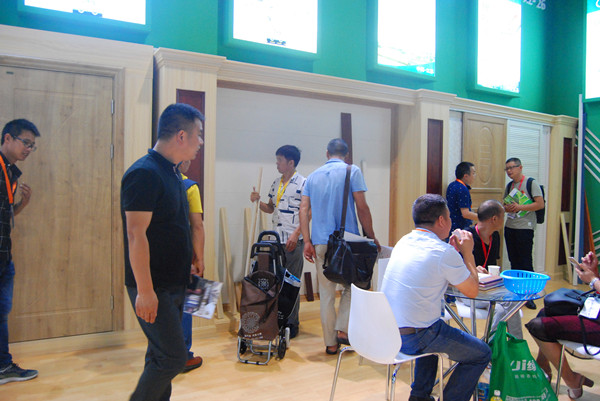 银得隆：全屋定制材料供应商，拓展LVL木线条制造线