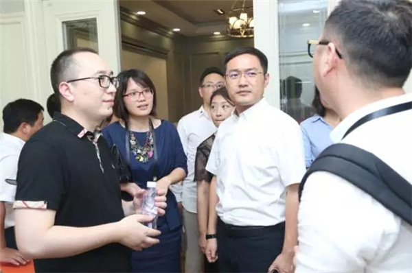 尚品本色：滕飞向上，绽放魅力东方