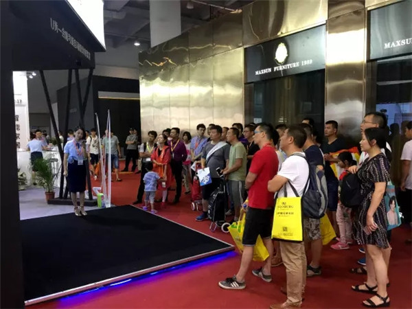 建博会现场直击：造易软件人气爆棚