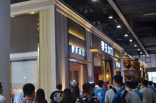 智能制造、水性工艺，梦天打造健康家居